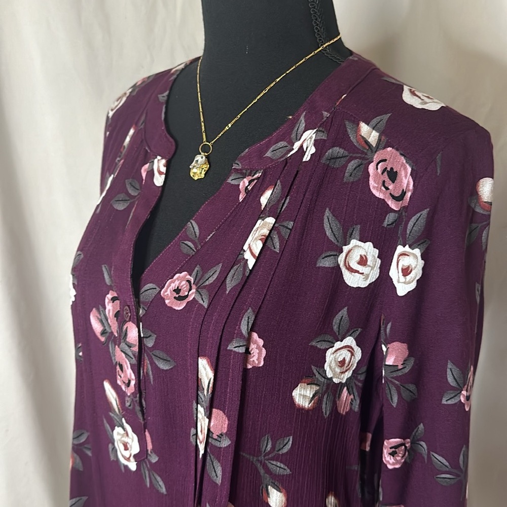 NWOT FUN 2 FUN floral blouse purple - Picture 2 of 5